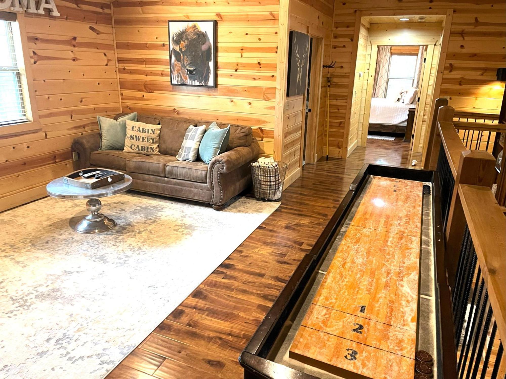4Br/3Bth Family Cabin With A Hot Tub, Sleeps 14 Броукън Боу Екстериор снимка