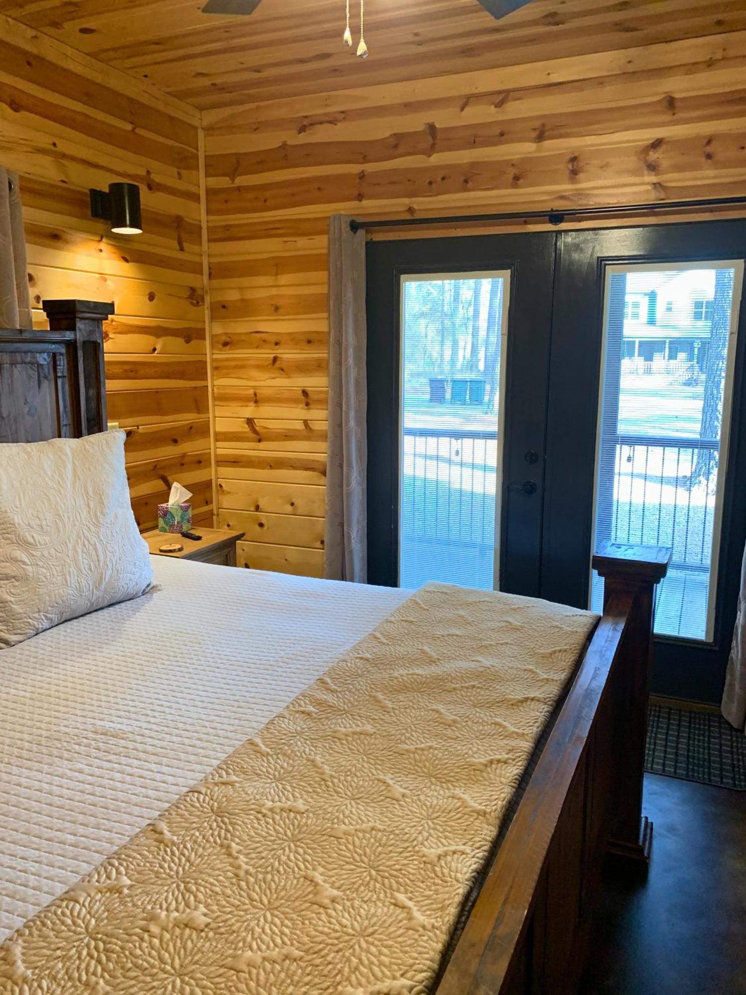 4Br/3Bth Family Cabin With A Hot Tub, Sleeps 14 Броукън Боу Екстериор снимка